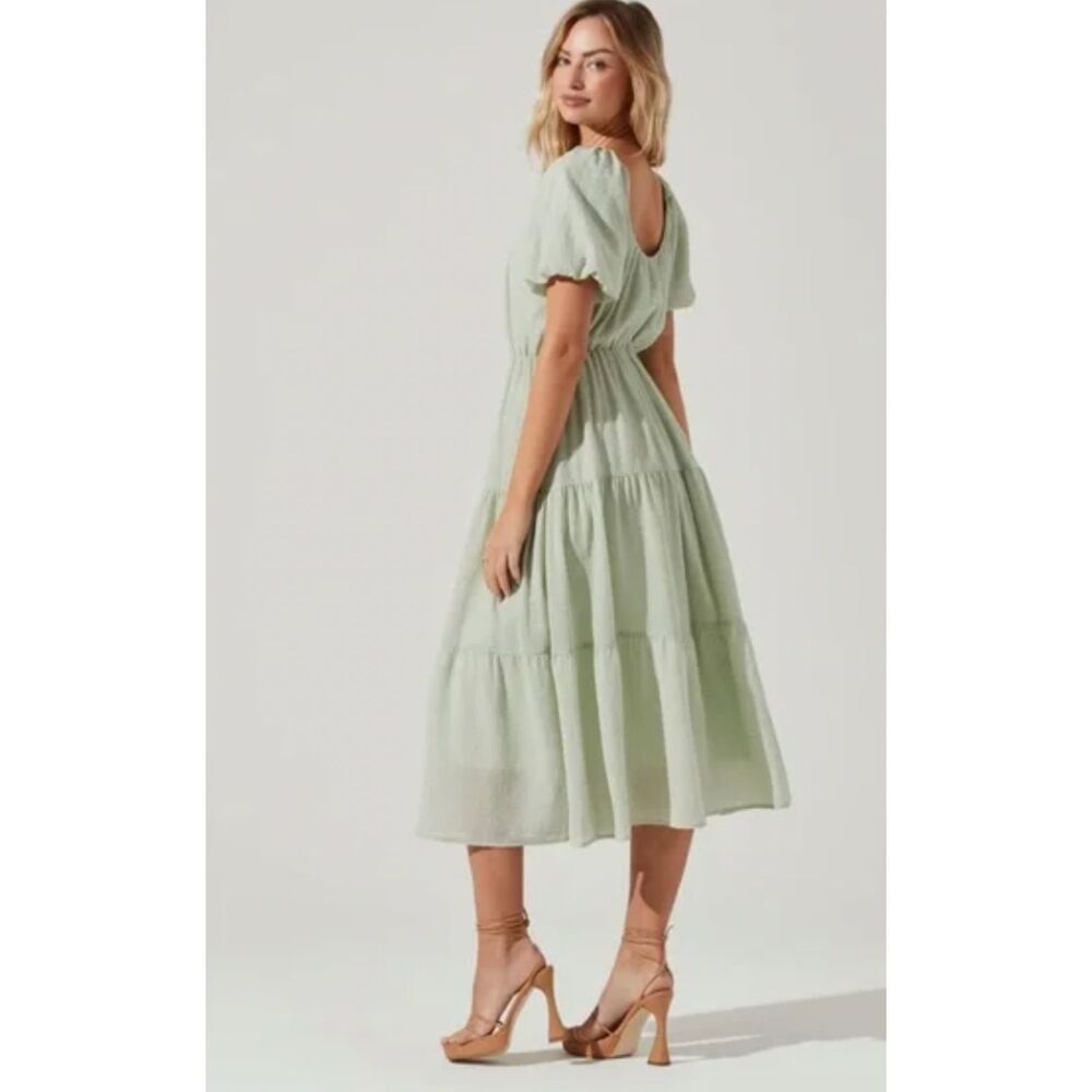 ASTR The Label Smocked Tiered Maxi Dress Sage Size Medium - Picture 2 of 10